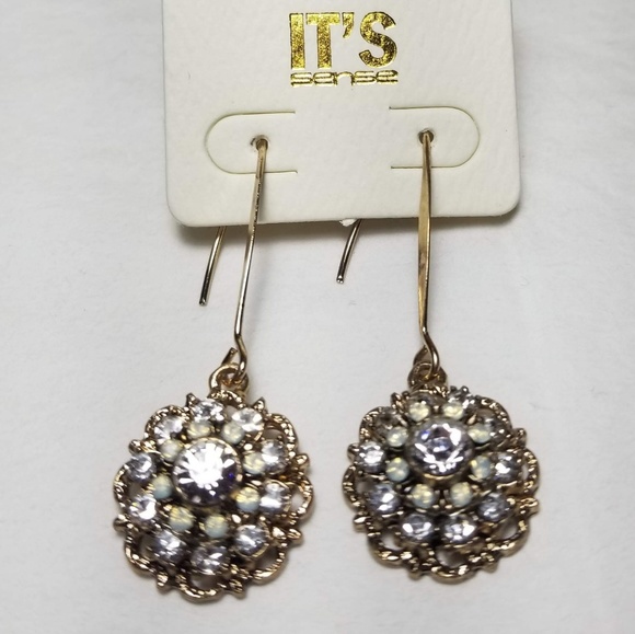 Fashion Jewelry Earrings - Picture 2 of 3